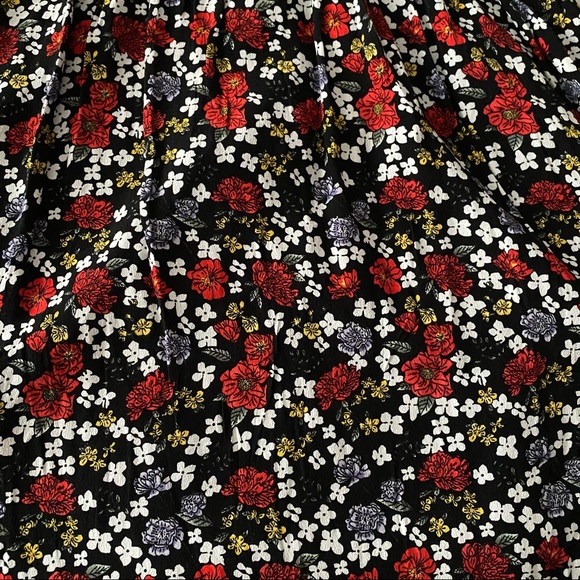 Floral Print Stomach Cut Out Short Sleeve Dress - Picture 6 of 14